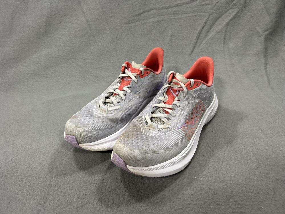 Hoka One One Mach 6 Shoes Womens Size 11B Gray Road Running Cushioned Sneaker